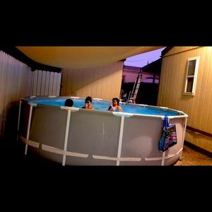 Alberca usada buenas condiciones.